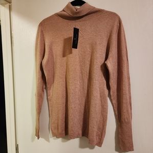 Worthington camel heather turtleneck NWT Large